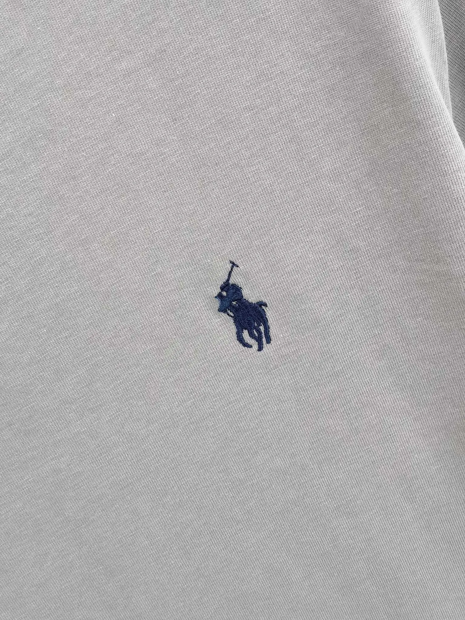 P180 🔥 Ralph Lauren Polo (available all year round) short-sleeved T-shirt 280g Couple style, same style for men and women. Made of imported custom-dyed fabric, fashionable yet luxurious. The quality is unquestionable. The upper body effect is great💂🏿 The single product is very unique. Color: Picture color Size: M ~ 2xL